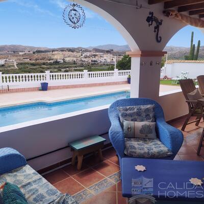 Villa Sapora : Resale Villa in Arboleas, Almería