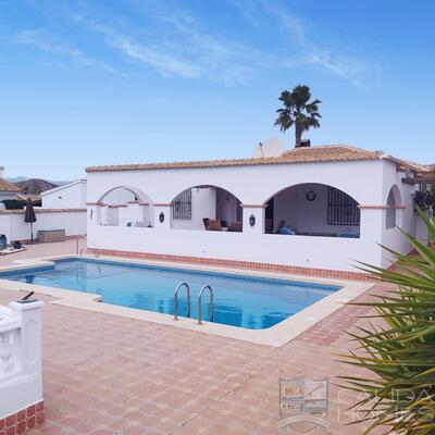 Villa Sapora : Resale Villa in Arboleas, Almería