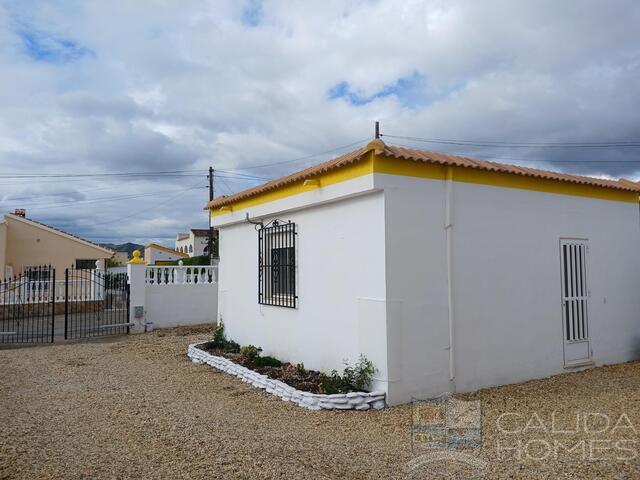 Villa Sasta : Resale Villa for Sale in Arboleas, Almería