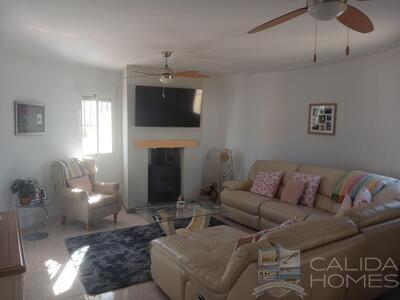 Villa Sasta : Resale Villa in Arboleas, Almería