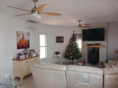 Villa Sasta : Resale Villa in Arboleas, Almería