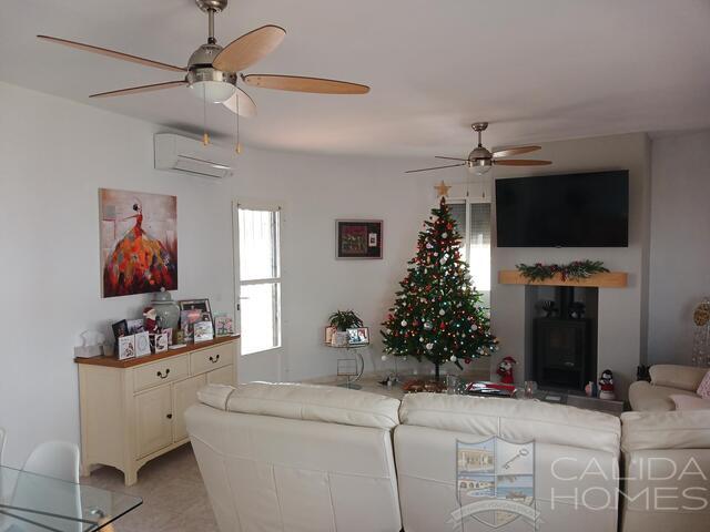 Villa Sasta : Resale Villa for Sale in Arboleas, Almería