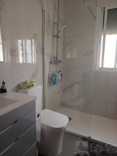 Villa Sasta : Resale Villa in Arboleas, Almería