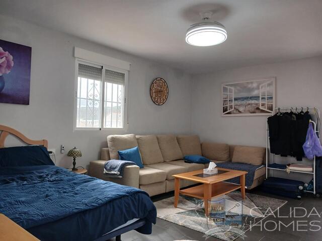 Villa Sasta : Resale Villa for Sale in Arboleas, Almería