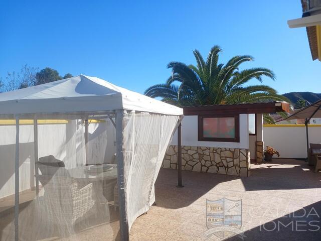 Villa Sasta : Resale Villa for Sale in Arboleas, Almería