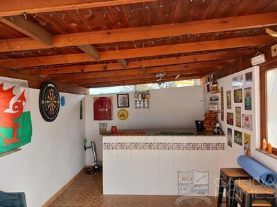 Villa Sasta : Resale Villa in Arboleas, Almería