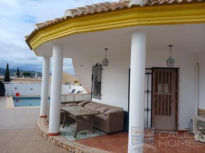 Villa Sasta : Resale Villa in Arboleas, Almería