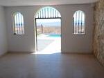Villa Seclusion: Resale Villa in Las Pocicas, Almería