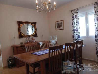 Villa Secreto: Resale Villa in Arboleas, Almería