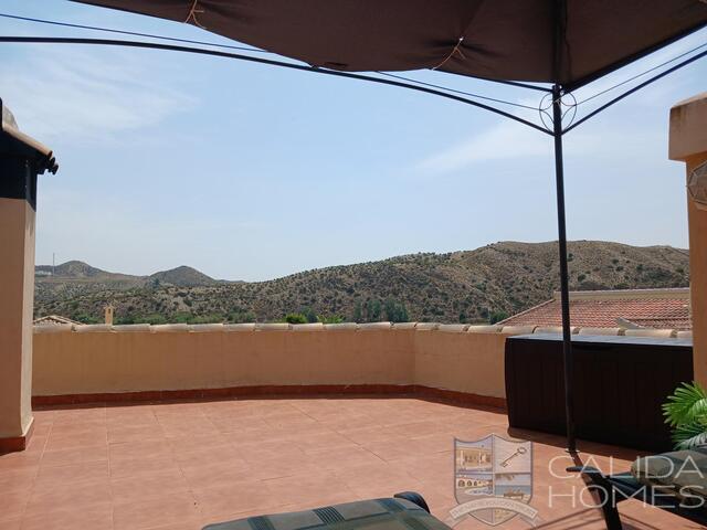 Villa Secreto: Resale Villa for Sale in Arboleas, Almería