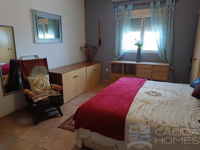 Villa Sedona : Resale Villa for Sale in Arboleas, Almería