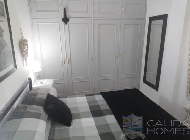 Villa Sedum: Resale Villa for Sale in Arboleas, Almería