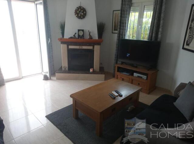 Villa Sedum: Resale Villa for Sale in Arboleas, Almería