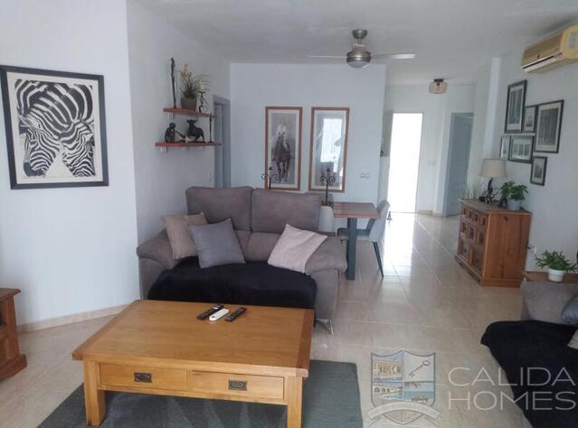 Villa Sedum: Resale Villa for Sale in Arboleas, Almería