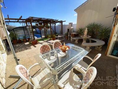 Villa Segura: Herverkoop Villa in Zurgena, Almería