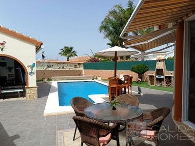 Villa Serenata: Resale Villa in Arboleas, Almería