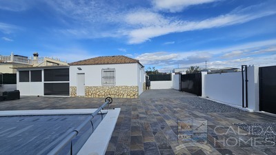 Villa Serene Arboleas: Resale Villa in Arboleas, Almería