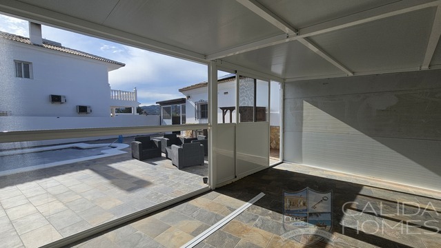 Villa Serene Arboleas: Resale Villa for Sale in Arboleas, Almería