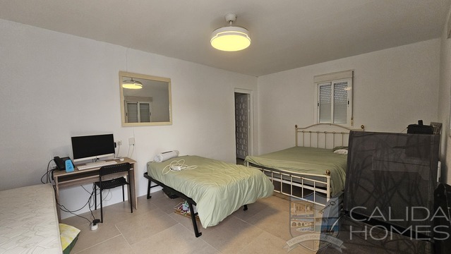 Villa Serene Arboleas: Resale Villa for Sale in Arboleas, Almería