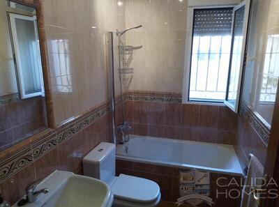 Villa Serenity : Resale Villa in Arboleas, Almería