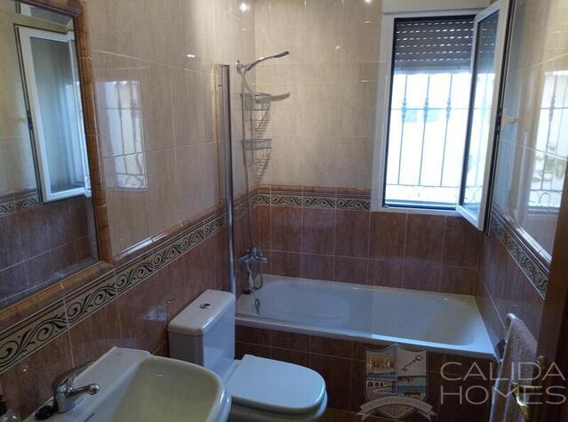 Villa Serenity : Resale Villa for Sale in Arboleas, Almería