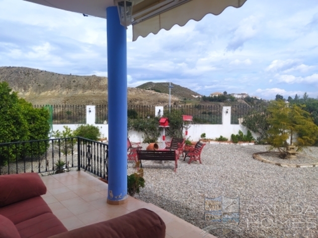 Villa Sienna: Herverkoop Villa te Koop in Arboleas, Almería