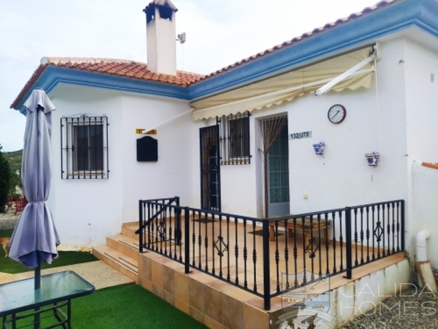 Villa Sienna: Herverkoop Villa te Koop in Arboleas, Almería