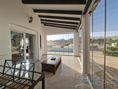 Villa Sierra : Resale Villa in Arboleas, Almería