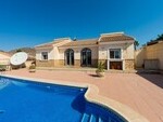 Villa Sol Y Sombra: Resale Villa in Zurgena, Almería