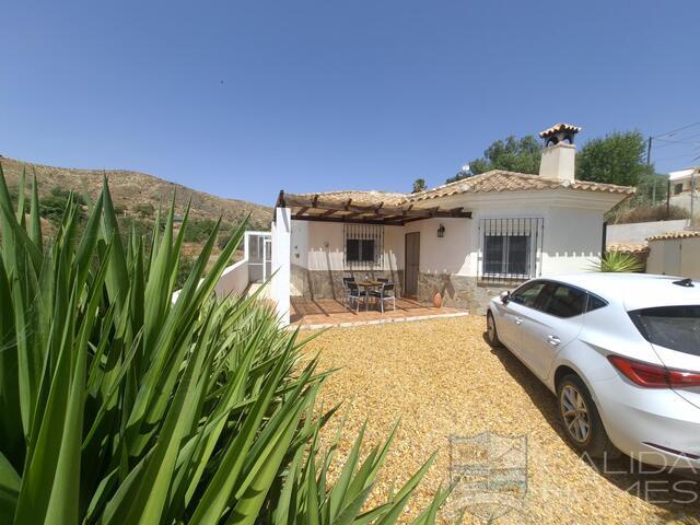 Villa Solare : Resale Villa for Sale in Huercal-Overa, Almería