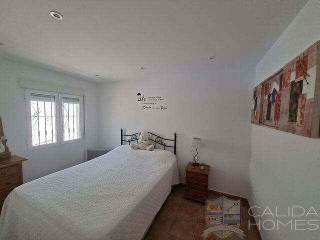 Villa Solare : Resale Villa for Sale in Huercal-Overa, Almería
