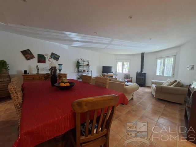 Villa Solare : Resale Villa for Sale in Huercal-Overa, Almería