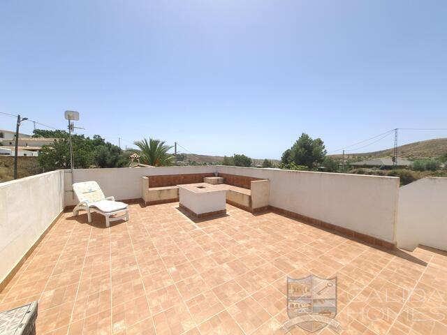 Villa Solare : Resale Villa for Sale in Huercal-Overa, Almería