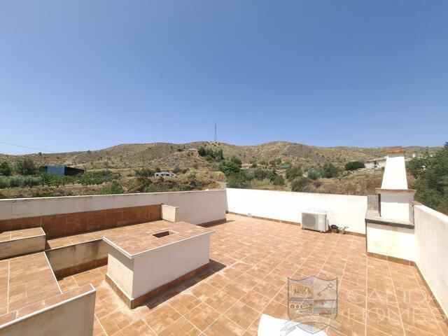 Villa Solare : Resale Villa for Sale in Huercal-Overa, Almería