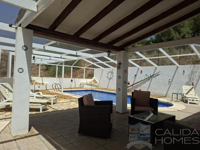 Villa Solare : Resale Villa for Sale in Huercal-Overa, Almería