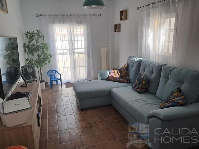 Villa Spectacular : Resale Villa for Sale in Arboleas, Almería