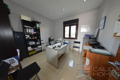 Villa Splendido: Resale Villa in Arboleas, Almería