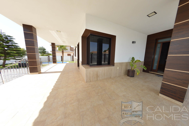 Villa Splendido: Resale Villa for Sale in Arboleas, Almería