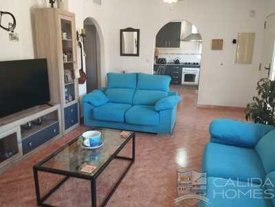 Villa Sprite: Resale Villa in Arboleas, Almería