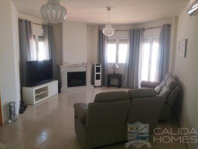 Villa Sunflower 2: Resale Villa in Arboleas, Almería