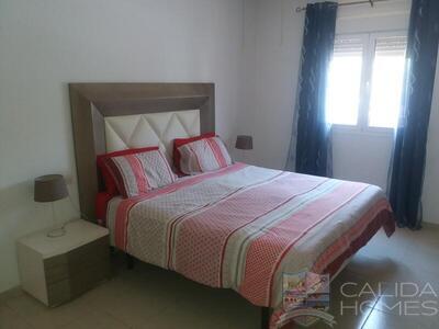 Villa Sunflower 2: Resale Villa in Arboleas, Almería