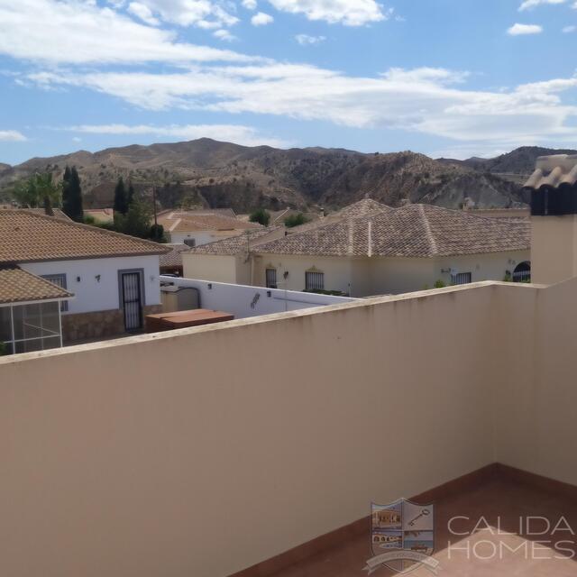 Villa Sunlight : Resale Villa for Sale in Arboleas, Almería