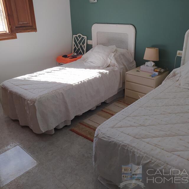 Villa Sunshine : Resale Villa for Sale in Arboleas, Almería