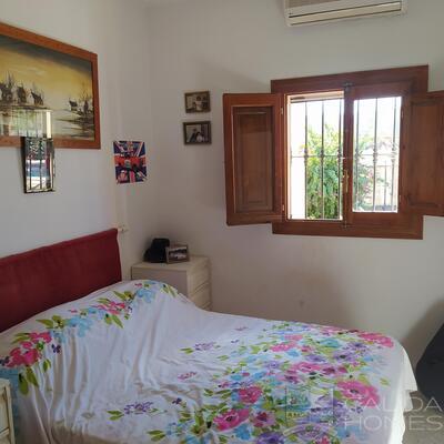 Villa Sunshine : Resale Villa in Arboleas, Almería