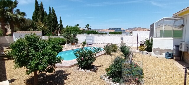Villa Sunshine: Resale Villa for Sale in Arboleas, Almería
