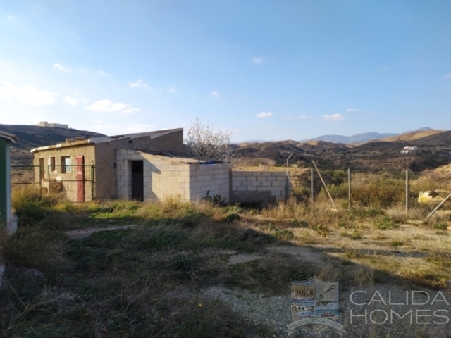 Villa Surprise : Resale Villa for Sale in Albox, Almería