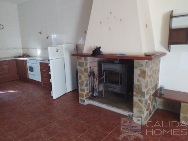 Villa Surprise : Resale Villa for Sale in Albox, Almería