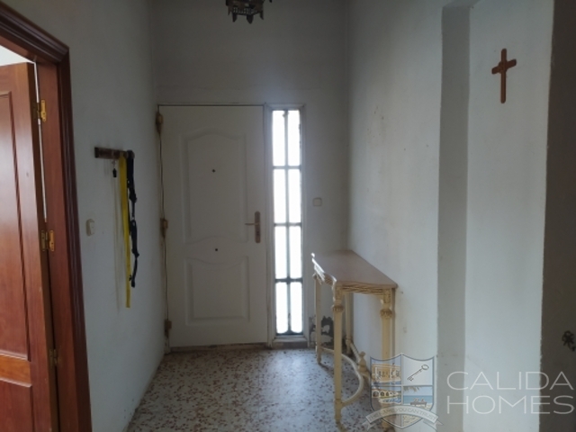 Villa Surprise : Resale Villa for Sale in Albox, Almería