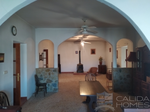 Villa Surprise : Resale Villa for Sale in Albox, Almería