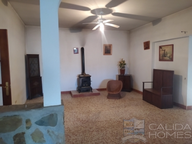 Villa Surprise : Resale Villa for Sale in Albox, Almería